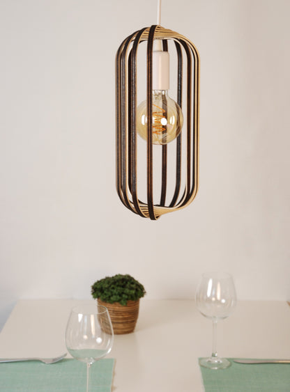 LUWALD NO.04 S Pendelleuchte aus Holz, weiß, handgefertigt, zylinderförmig, ausgeschaltet, Ringe, Atmosphäre, Hängelampe, Tisch Deko