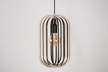 LUWALD NO.04 M Pendelleuchte aus Holz, schwarz, handgefertigt, zylinderförmig, ausgeschaltet, Ringe, Hängelampe, Seitenansicht